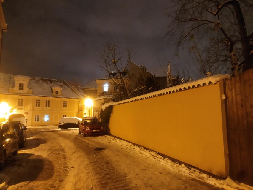 Prague: Ghost Walking Tour - The Actor Guide Part: Crime, Passion, Betrayal, Revenge