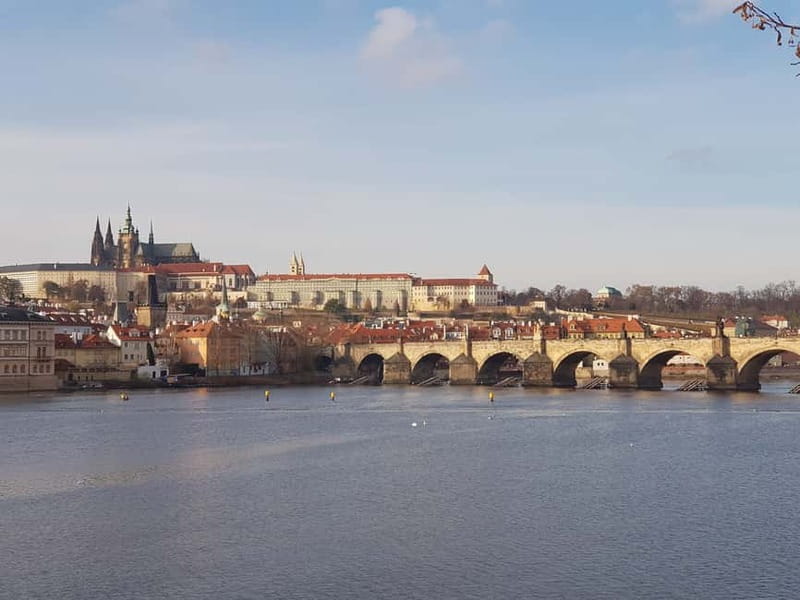 Prague Grand 2,5 hour + 2 hour exterior walking tour - Afternoon Circuit: St Vitus Cathedral First, Then Castle-to-Jewish Town to Old Town