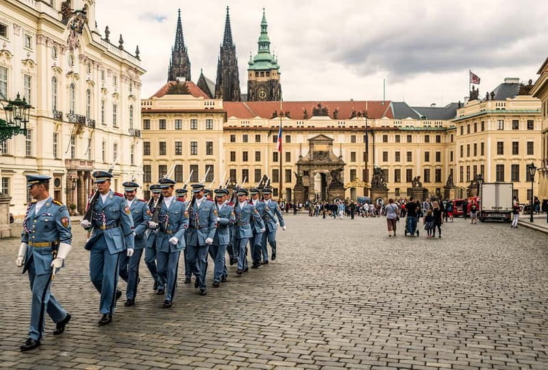 Prague Grand 2,5 hour + 2 hour exterior walking tour - What Makes the Guiding Style Work (And Why People Keep Talking About It)