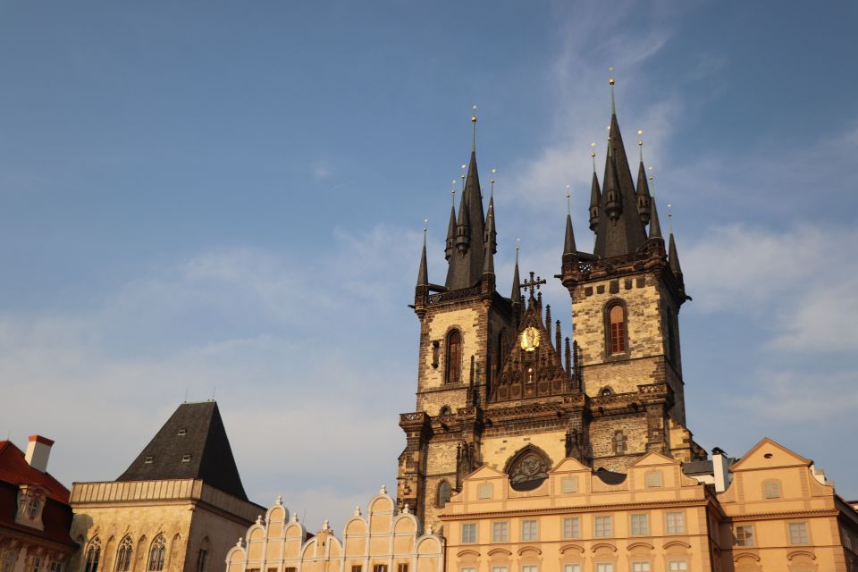 Prague Half-Day City Tour by Car - Why this 3-hour Prague by-car orientation tour makes sense