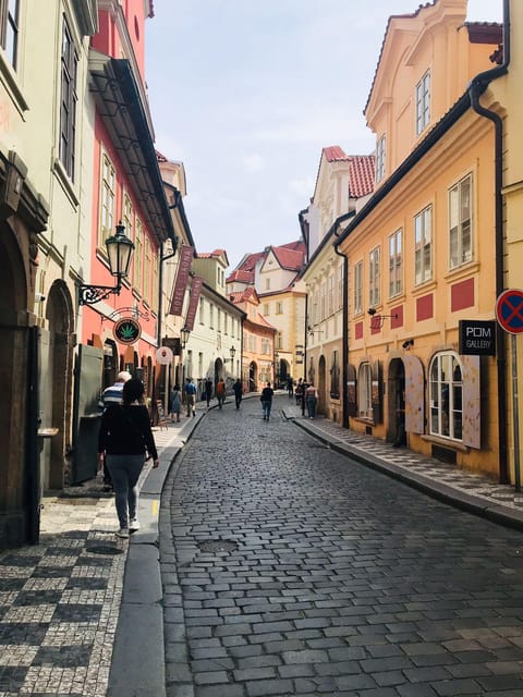 Prague: Highlights of Prague Private Half-Day Tour by Car - Why a private car tour fits Prague’s “must-see” list