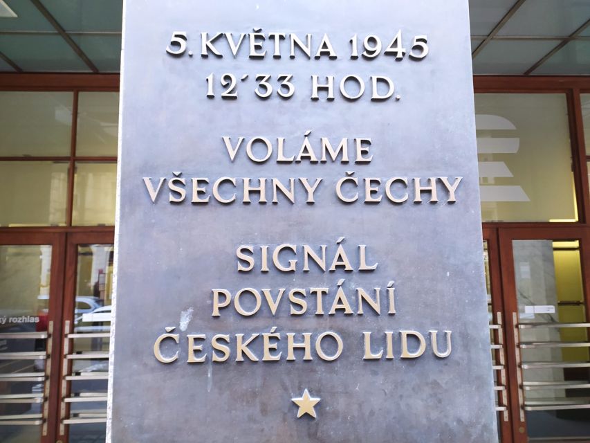 Prague: Historical Walking Tour with Focus on World War 2 - Starting outside Skautský Institut: setting the tone fast