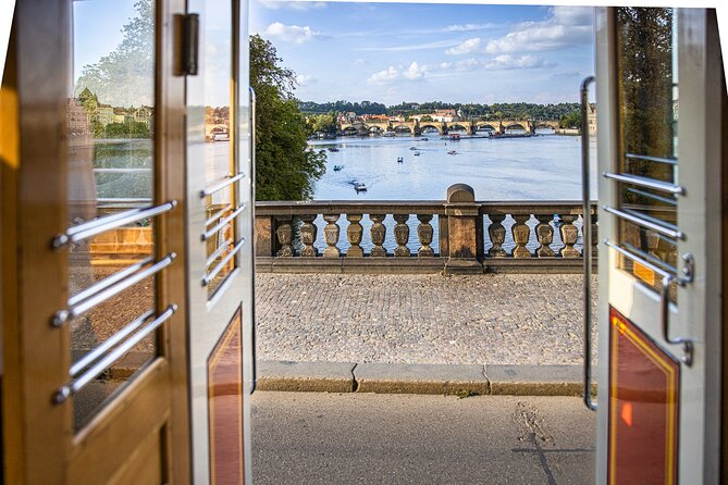 Prague Hop on Hop off Sightseeing Tram - Line 42 in a Nutshell: What This Tram Tour Really Delivers