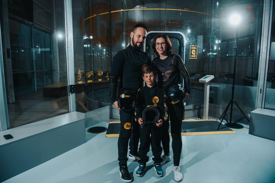 Prague: Hurricane Factory Indoor Skydiving Experience - Value for $125: What You’re Really Buying