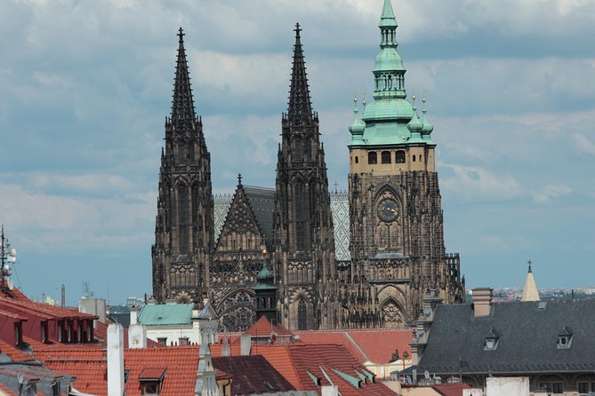 Prague in 2 Days Private Tour with Tereza - Jewish Quarter Josefov and Wenceslas Square: Prague in Two Different Moods