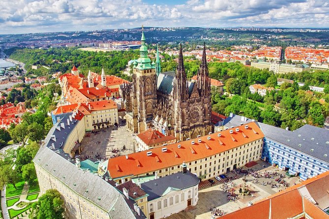Prague In One Day Private Tour - Guides and pacing: why the names you see matter