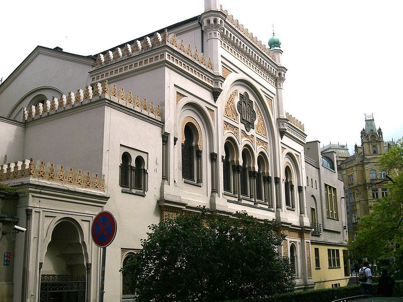 Prague: Jewish Quarter Premium Tour - Pinkas Synagogue and the Terezin drawings museum