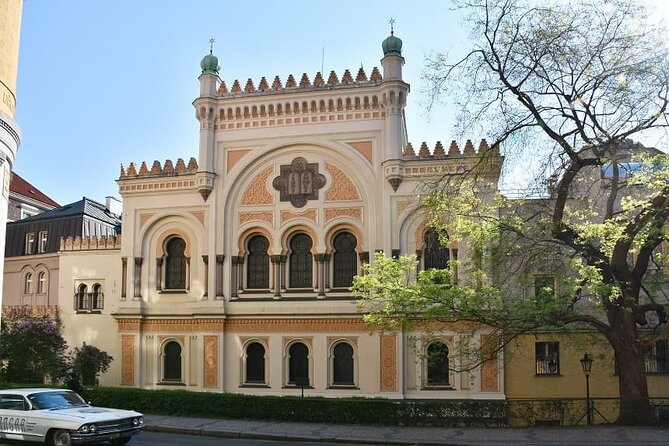 Prague Jewish Town Admission Ticket & Optional Audio Guide - Robert Guttmann Gallery: where WWII-focused interpretation fits in