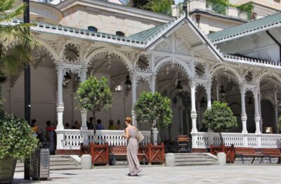 Prague: Karlovy Vary Day Trip with Watchtower and Funicular - Getting Started: Meeting Point and the Bus Ride Reality