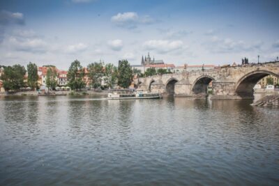 Prague: Lunch Cruise on Vltava River with open Buffet - Getting to Lodě Bevents: pier 14 and boarding basics