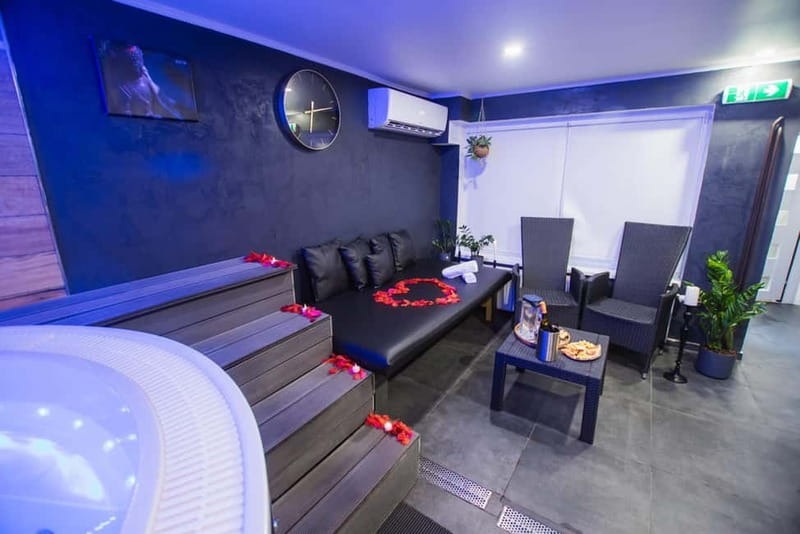 Prague: Modern Private Spa with Jacuzzi and Sauna - Your Two-Hour Plan: Saunas, Jacuzzi, and a Relax Zone