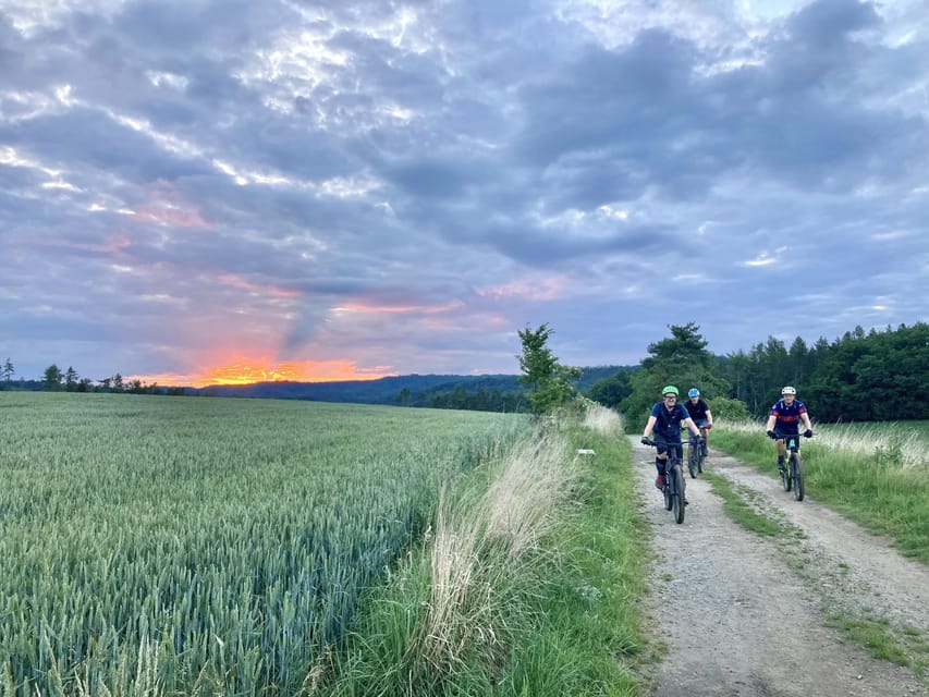 Prague Mountain Biking: Blast Through The Best Singletracks - Dobřichovice: the break that keeps the day human