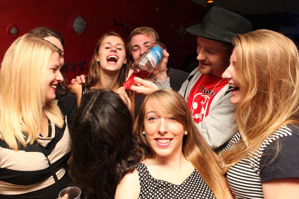 Prague: New Year's Eve Pub Crawl & Karlovy Lazne Club Entry - Key things I’d watch for