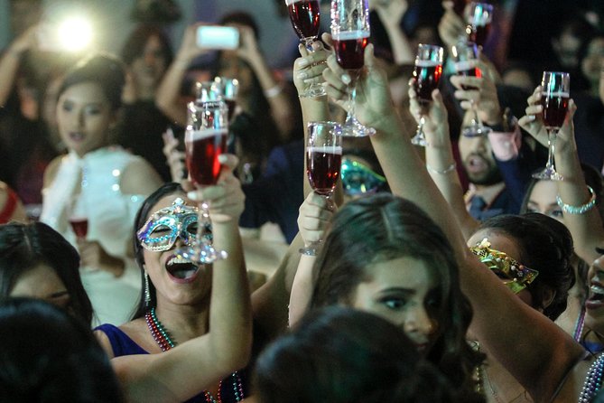 Prague Nightlife Party - Stop 2 at The Pop Up!: Music Sets the Tone
