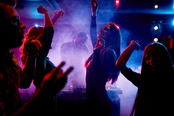 Prague Nightlife Ticket - Timing and group size: what the 6:00 pm start really means