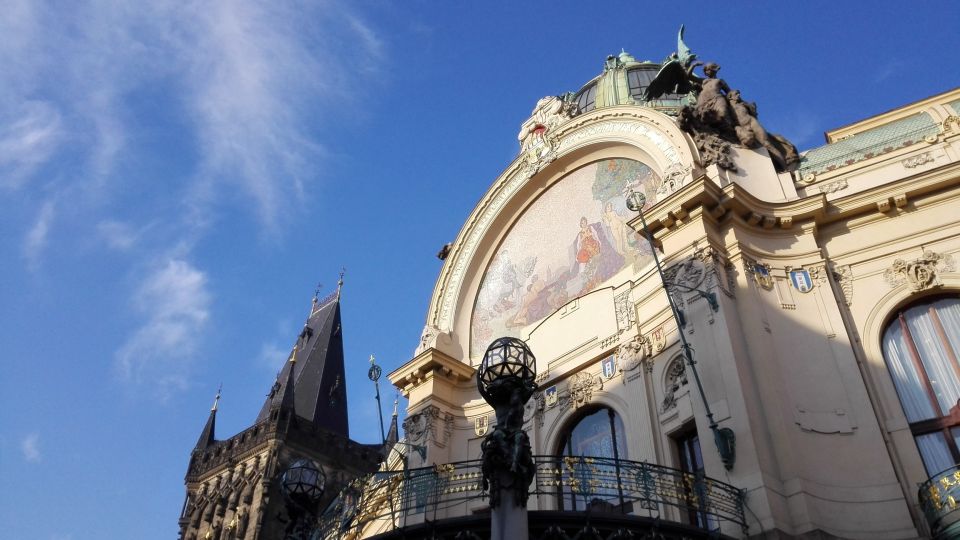 Prague: Old Town and Classical Concert Tour - A 3-Hour Prague Combo: Old Town Walk Plus a Classical Recital