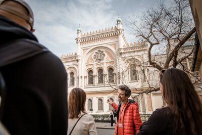 Prague Old Town and Jewish Quarter Walking Tour - Staroměstské náměstí and the landmarks that set the whole tone