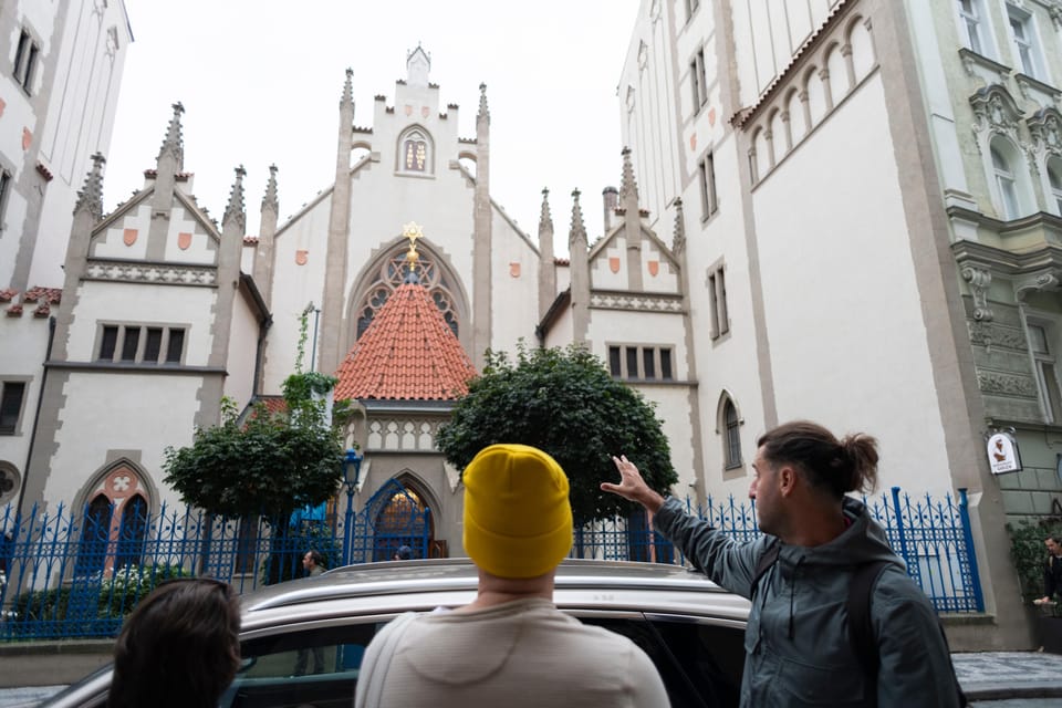 Prague: Old Town, Jewish Quarter & Astro Clock Walking Tour - Who this walking tour suits best