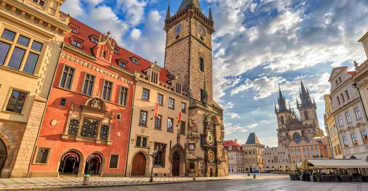 Prague: Old Town, Jewish Quarter & Astro Clock Walking Tour - Why this Old Town + Josefov route works