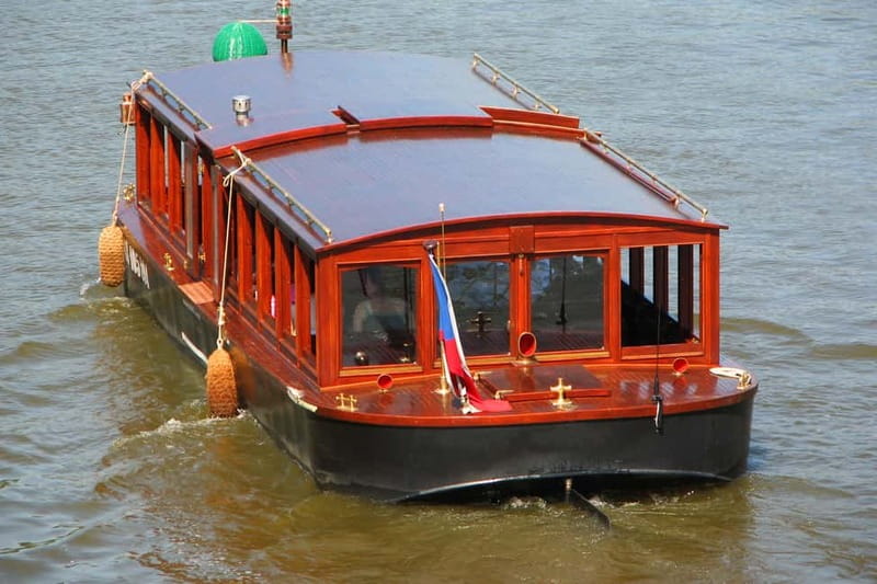 Prague: Old Town, Prague Castle & River Cruise Day Tour - Key things to love about this Prague day tour