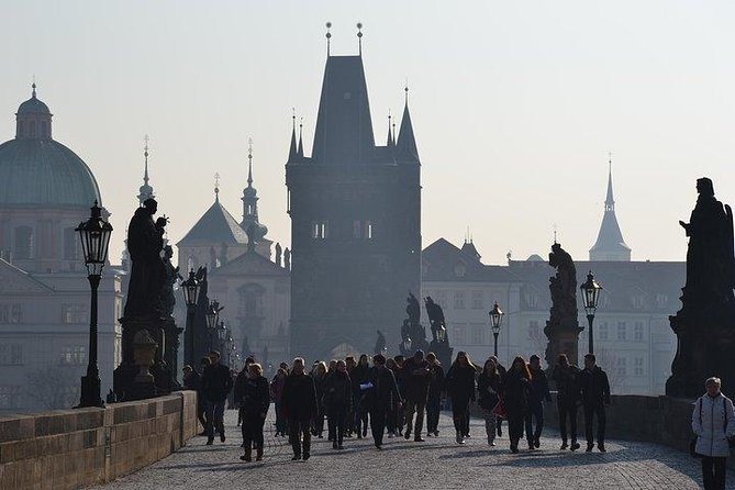 Prague Old Town tour and external Jewish Quarter - Kafka, Republic Square, and Parizská Street: Modern Prague in Old Streets