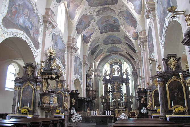 Prague Old Town Tour with a Classical Concert - A 4:00 pm Old Town walk that sets up your evening
