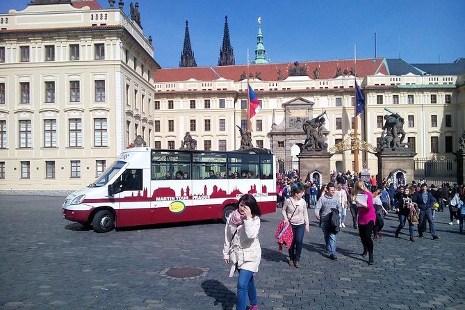 Prague Orientation 1-Hour Bus Tour - How the 26-language audio works on the bus