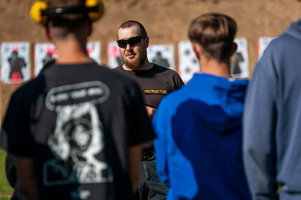 Prague: Outdoor Shooting Experience with up to 10 Guns - Who This Is Best For in Prague (and Who Should Skip It)
