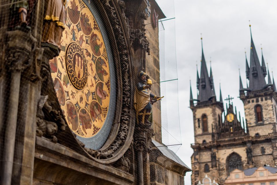 Prague: Prague Castle, Jewish Quarter, Clock Tower Admission - Ticket pickup at GET PRAGUE GUIDE (Maiselova 5)