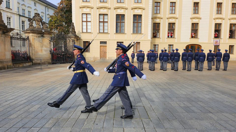Prague: Prague Castle Private Walking Tour - Key things I’d prioritize on this Prague Castle private walk