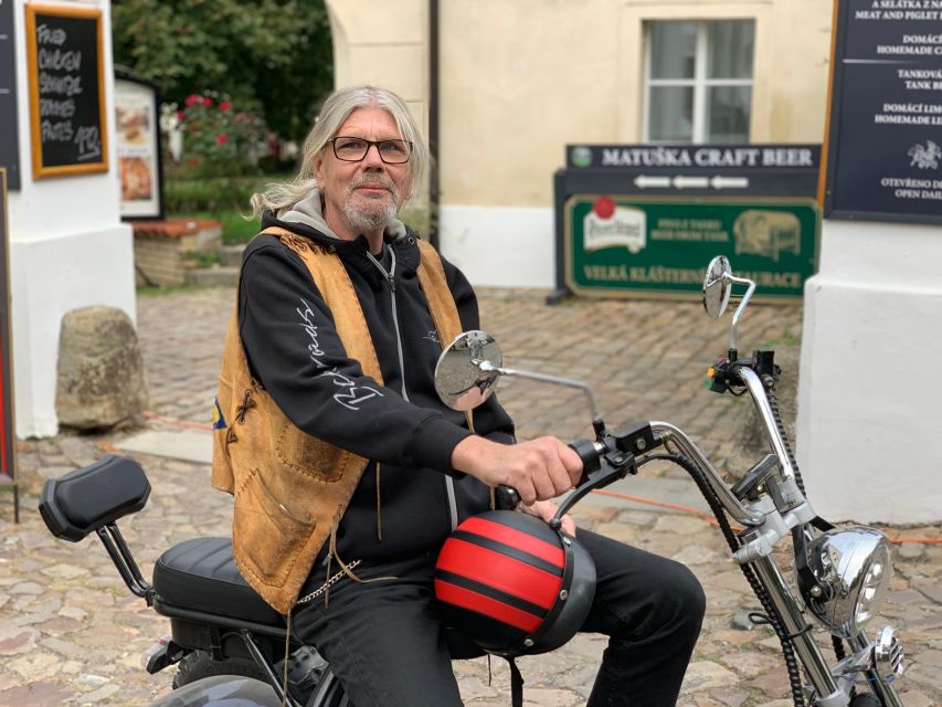 Prague: Private 3-Hour Trike Adventure - Charles Bridge and the Kafka Museum area: classic sights with a guided story