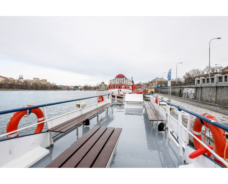 Prague: Private Beer Boat Cruise with Unlimited Beer - Should you book this Prague private beer boat cruise?