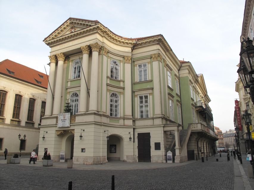 Prague: Private City Tour by Minivan - Prague Castle complex and St. Vitus Cathedral: the heart of the day