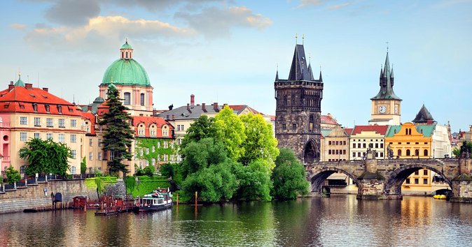 Prague: Private Old Town Walking Tour with Hotel Pickup - Key Things I’d Bet You’ll Care About