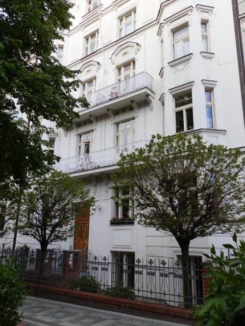 Prague: Private Prague Art Nouveau and Cubism Tour - House of the Black Madonna: history you can read at street level