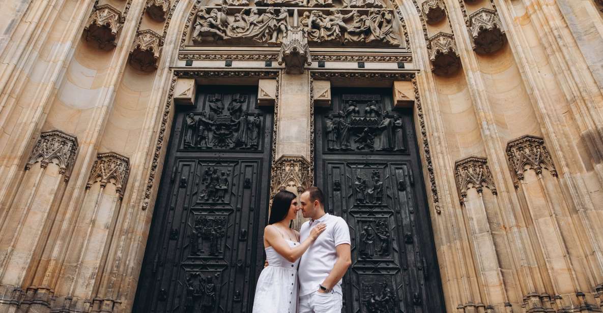 Prague: Professional Photoshoot at Prague Castle - Meeting at Prague Medieval Tavern: easy to find, no hotel pickup