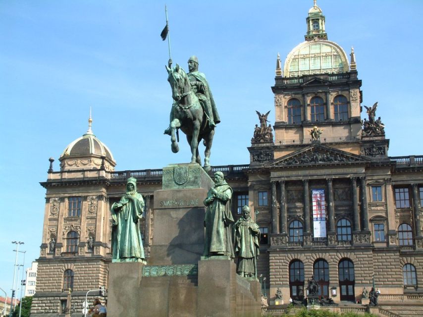 Prague Sightseeing Tour with Lunch - Loreta and the Baroque Church of the Nativity: A Side of Prague Many Miss