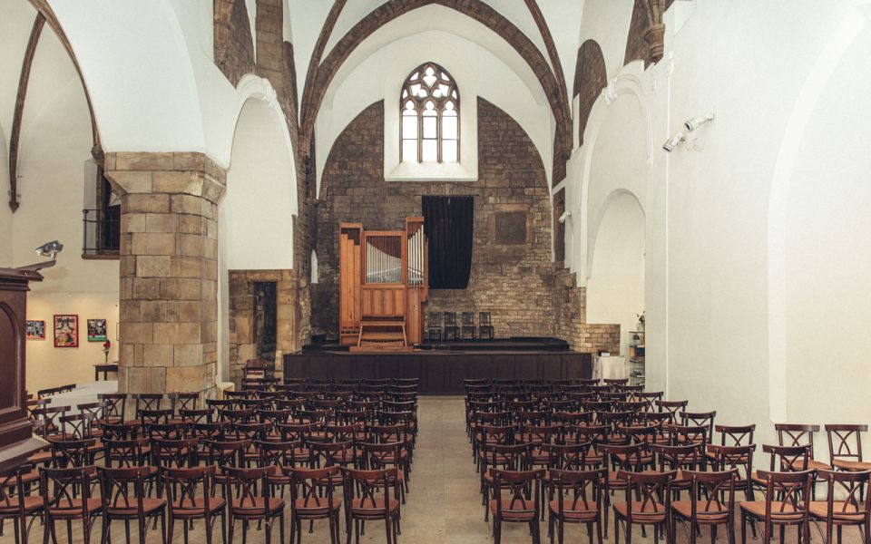 Prague, St. Martin: The Best of World & Czech Music - Who This Concert Fits Best (And Who Might Prefer Something Else)