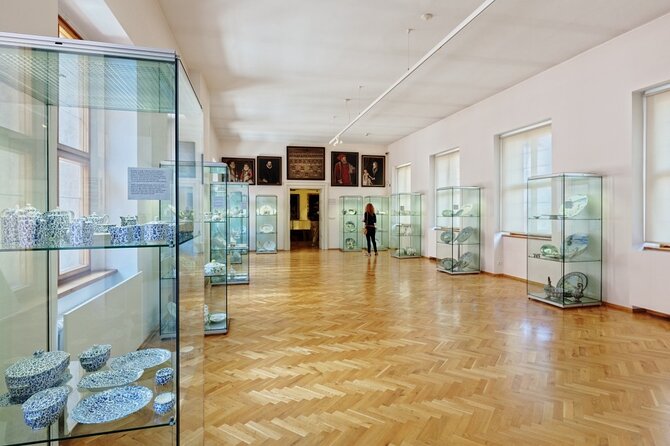 Prague Super Saver: Lobkowicz Palace Concert plus Lobkowicz Palace Museum Entrance Ticket - Stop 1 at Lobkowicz Palace: How the Museum Route Works