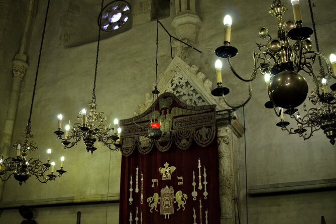 Prague: Synagogues and Jewish Quarter Private Walking Tour - Why the Jewish Quarter tour is more than a checklist of synagogues