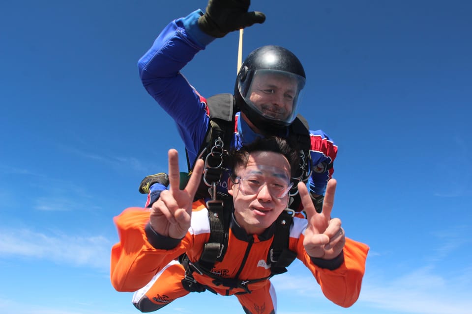 Prague: Tandem Skydiving 14,000ft over Prague with Transfers - Parachute Opens Around 1,500m: Silent Canopy Time and Steering