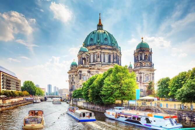 Prague to Berlin - private transfer with 2 hours of sightseeing - Prague to Berlin, Without the Transport Headaches