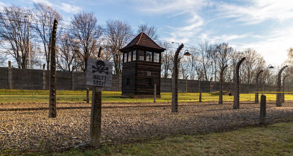 Prague: Tour to Auschwitz Birkenau - Key Points at a Glance
