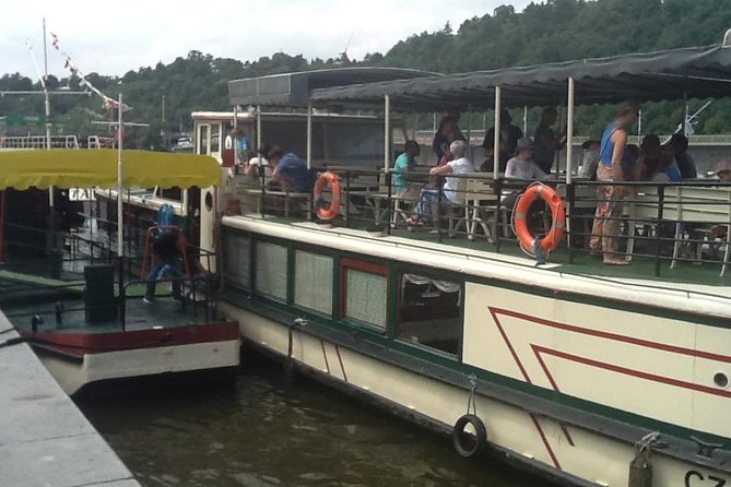 Prague Vltava River Lunch Cruise - The onboard narration reality: helpful guide, or mostly silence