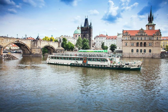 Prague Vltava River Lunch Cruise - Weather and the top deck: your simple photo strategy