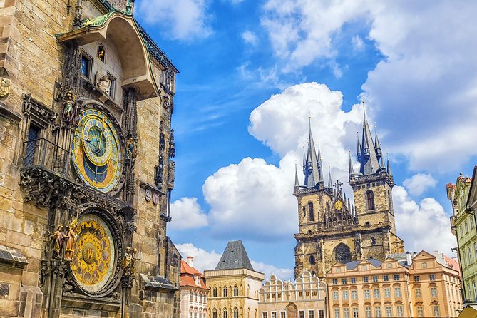 Prague Walking Tour 2,5h (Old Town, Jewish Quarter and Charles bridge) - Old Town and the Jewish Quarter: how to see Prague with context, not just scenery