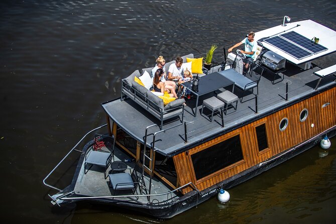 Prague YachtBoat CLASSIC cruise with Unlimited Beer or Prosecco - The real value: private boat time with unlimited drinks