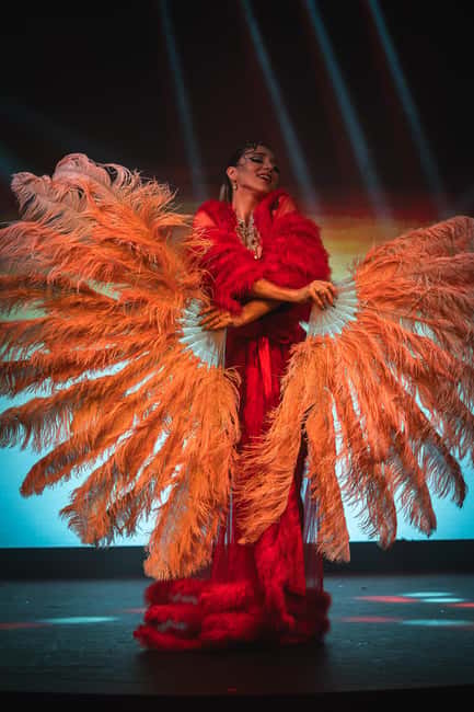 Prague:Breathtaking Cabaret Show with 4-Course Dinner Option - Drinks, Service, and the Names That Keep Showing Up
