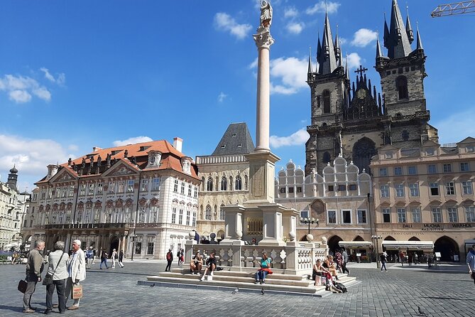 Prague´s Old Town, Jewish Quarter and Charles Bridge Private Tour - Entering Old Town with a guide who actually changes your day
