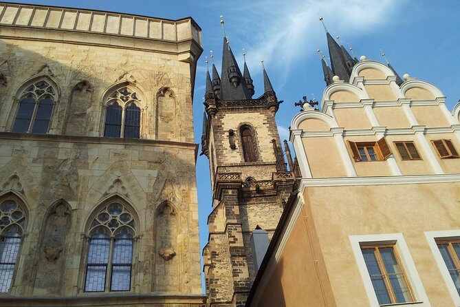 Prague´s Old Town, Jewish Quarter and Charles Bridge Private Tour - Price and logistics: is $134.86 per person worth it?